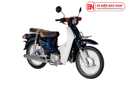 Honda Little Cub 50 Fi ồ ạt về Việt Nam giá hơn 70 triệu