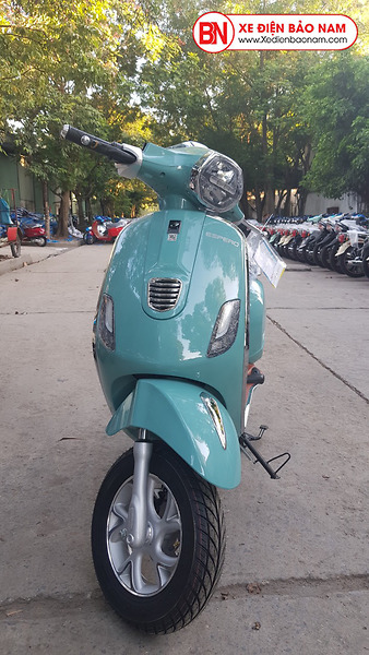 Xe Máy Điện Vespa Espero (Đèn Kim Cương) Xanh